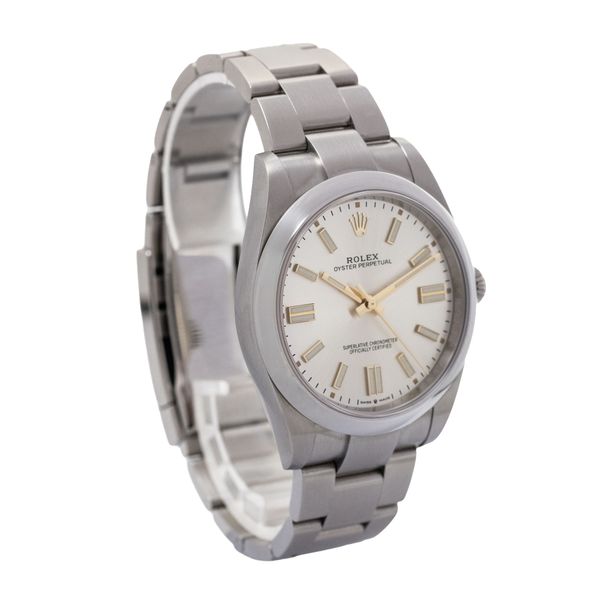 Rolex Oyster Perpetual 124300
